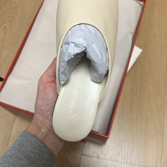 STAUD Abby Slipper in cream leather - size 39 and 40 - Picture 5 of 7